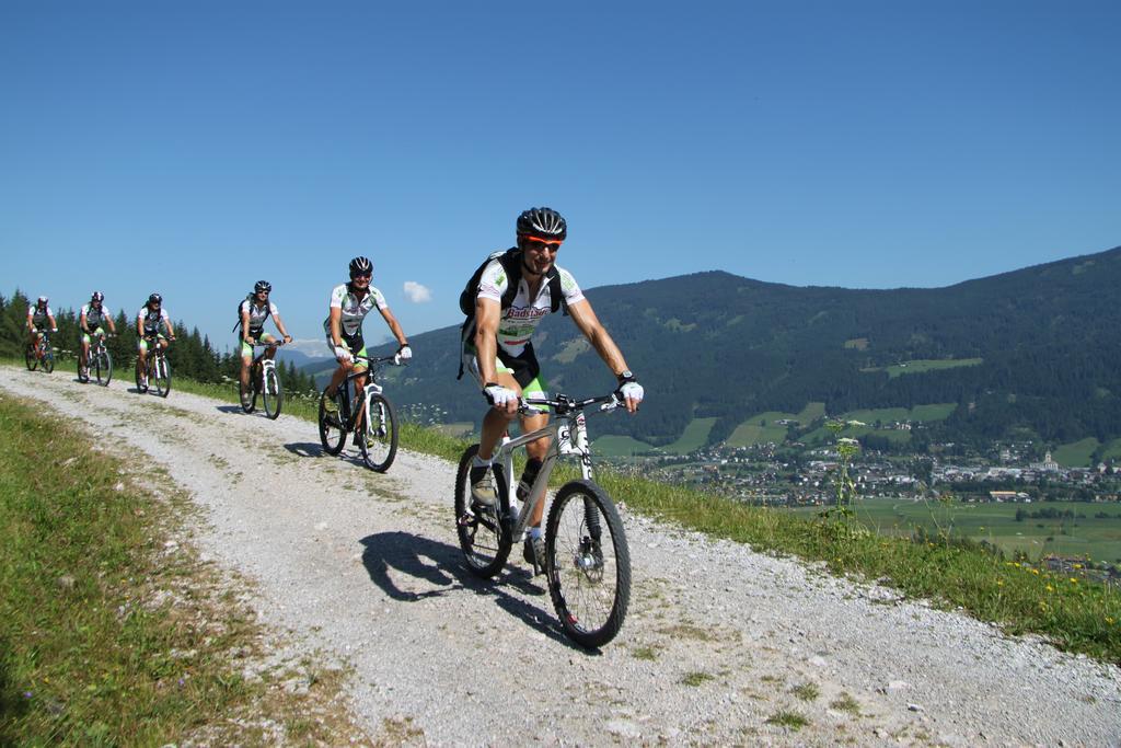 Fruehstueckspension Bachseitenhof Radstadt Ngoại thất bức ảnh